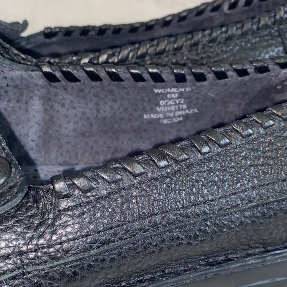 LL Bean Women's Black Pebbled Leather Mary Jane Shoes - Picture 4 of 6